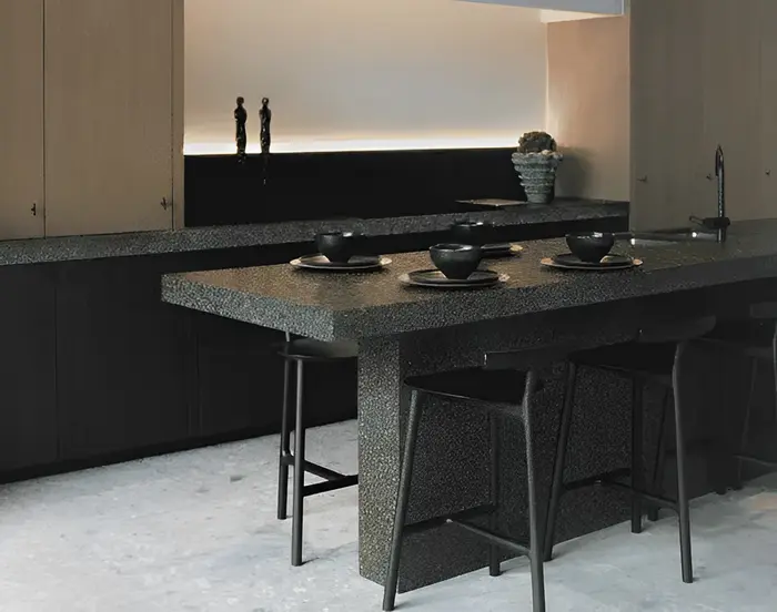 Bancada de cozinha em mármore ou granito, inspiração 11