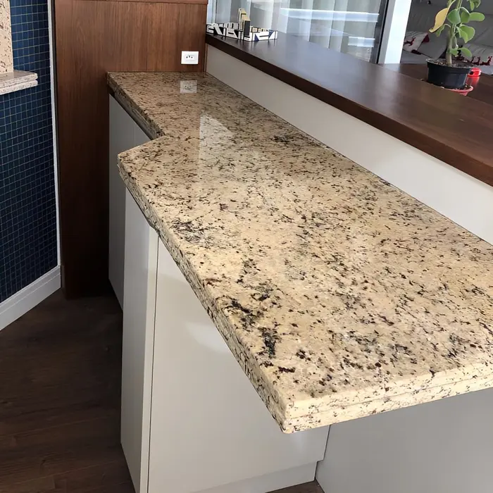 Bancada de cozinha em mármore ou granito, inspiração 6