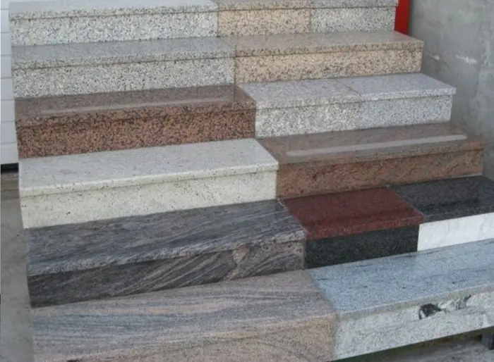 Escada revestida em mármore ou granito, inspiração 21