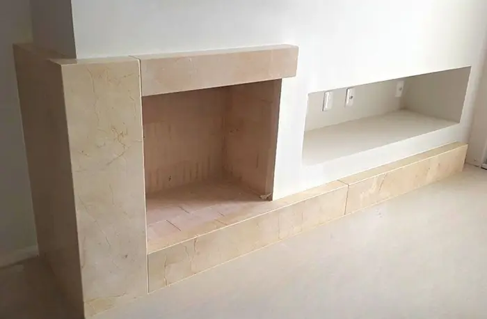 Lareira revestida em mármore ou granito, inspiração 3