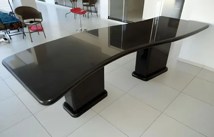 Mesa com tampo em mármore ou granito, inspiração 2