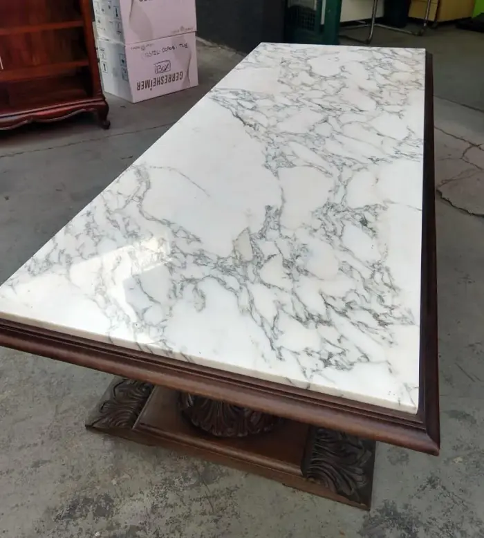 Mesa com tampo em mármore ou granito, inspiração 55
