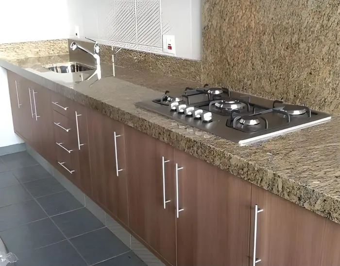 Pia de cozinha em mármore ou granito, inspiração 24